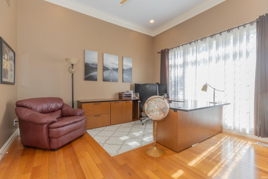 Photo of 6477 Pebble Pointe Court, Newburgh, IN 47630 (MLS # 202611854)