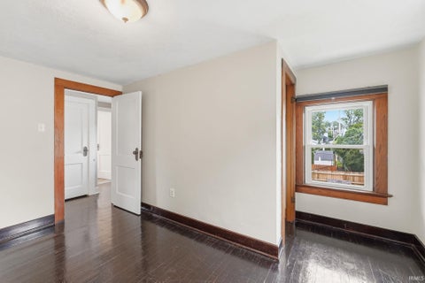 Tiny photo for 2520 Woodward Avenue, Fort Wayne, IN 46805 (MLS # 202642164)