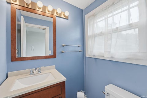 Tiny photo for 2520 Woodward Avenue, Fort Wayne, IN 46805 (MLS # 202642164)