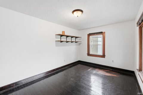 Tiny photo for 2520 Woodward Avenue, Fort Wayne, IN 46805 (MLS # 202642164)