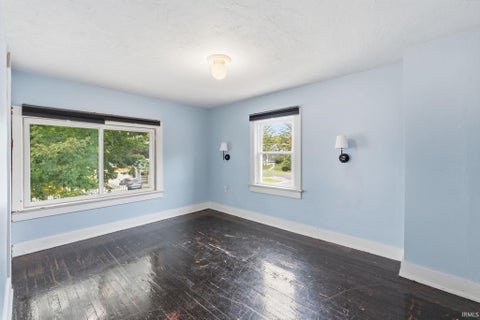 Tiny photo for 2520 Woodward Avenue, Fort Wayne, IN 46805 (MLS # 202642164)