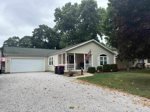 Photo of 1120 S Hamilton St Street, Delphi, IN 46923 (MLS # 202631262)