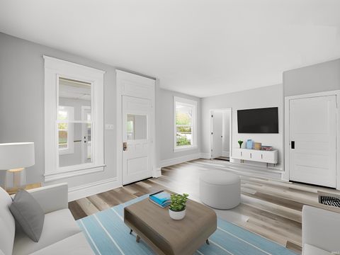 Tiny photo for 3222 Beaver Avenue, Fort Wayne, IN 46807 (MLS # 202544994)