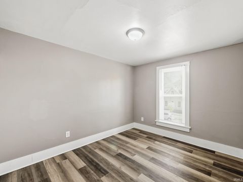 Tiny photo for 3222 Beaver Avenue, Fort Wayne, IN 46807 (MLS # 202544994)