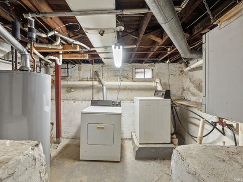 Tiny photo for 3222 Beaver Avenue, Fort Wayne, IN 46807 (MLS # 202544994)