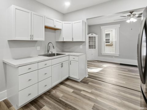 Tiny photo for 3222 Beaver Avenue, Fort Wayne, IN 46807 (MLS # 202544994)