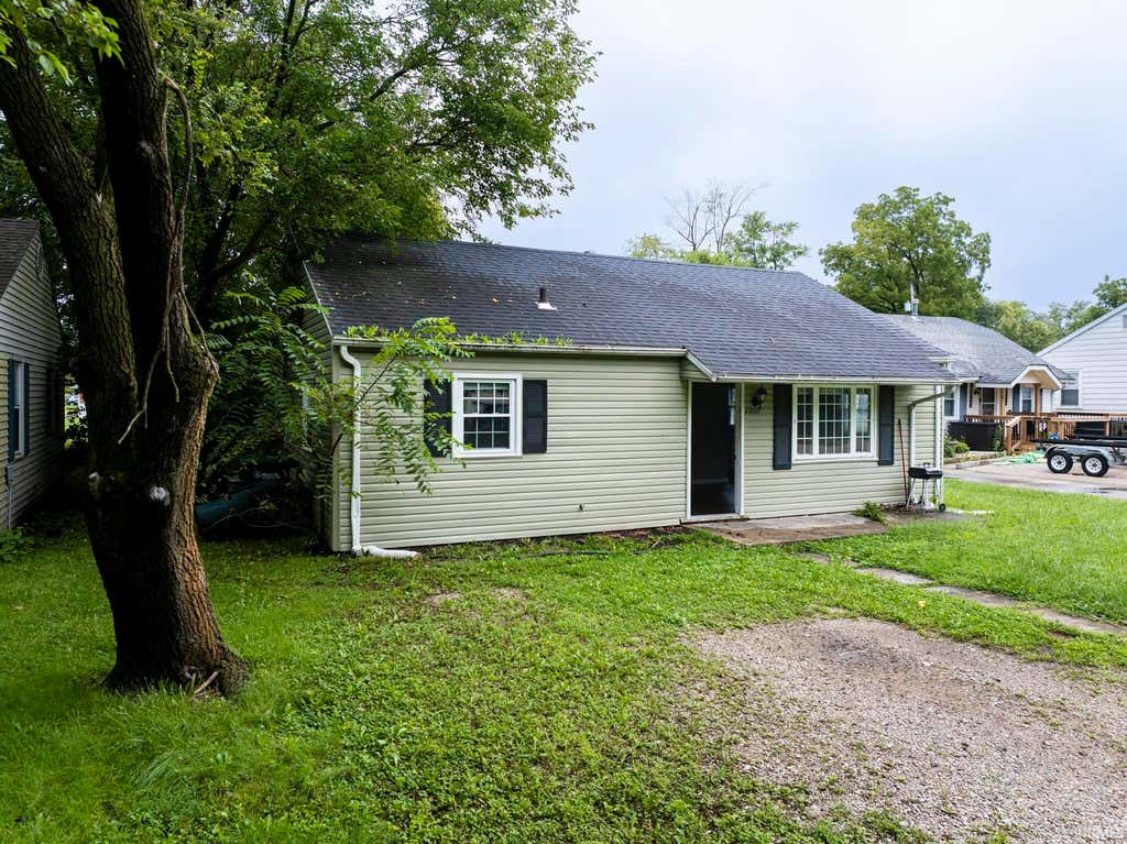 Photo of 2009 N Milton Street, Muncie, IN 47303 (MLS # 202633712)
