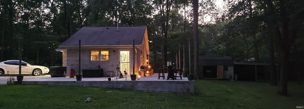 Photo of 2072 East 300 S Road, Washington, IN 47501 (MLS # 202604822)