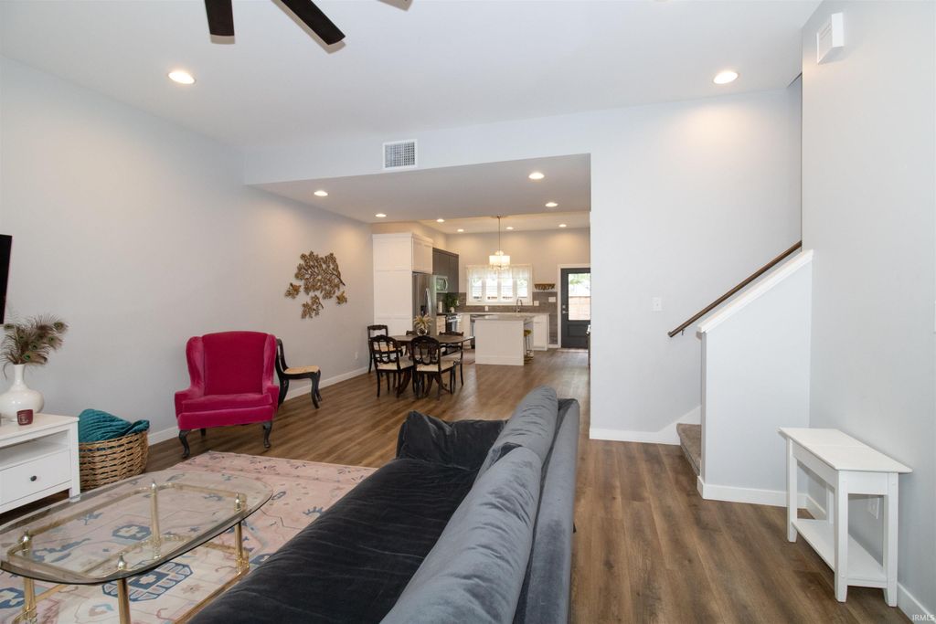 Photo of 31 Jefferson Avenue #108, Evansville, IN 47713 (MLS # 202615654)