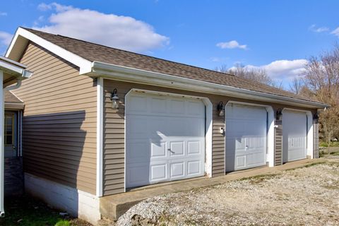 Tiny photo for 215 N Lincoln Street, Galveston, IN 46932 (MLS # 202547313)