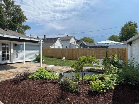 Tiny photo for 1017 W Taylor Street, Kokomo, IN 46901 (MLS # 202532953)