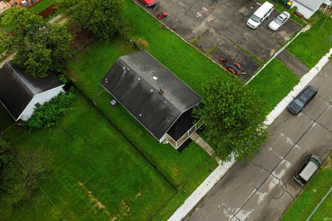 Tiny photo for 2202 S Delawanda Avenue, Muncie, IN 47302 (MLS # 202634665)
