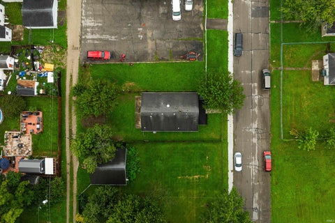 Tiny photo for 2202 S Delawanda Avenue, Muncie, IN 47302 (MLS # 202634665)
