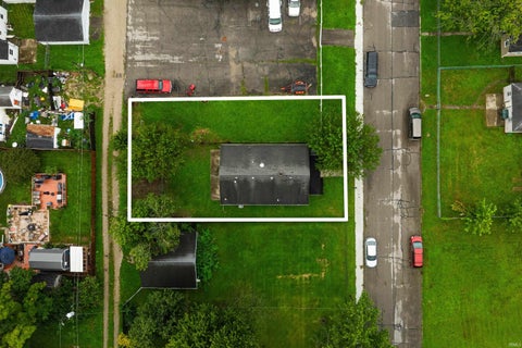 Tiny photo for 2202 S Delawanda Avenue, Muncie, IN 47302 (MLS # 202634665)