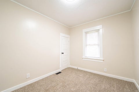 Tiny photo for 2202 S Delawanda Avenue, Muncie, IN 47302 (MLS # 202634665)