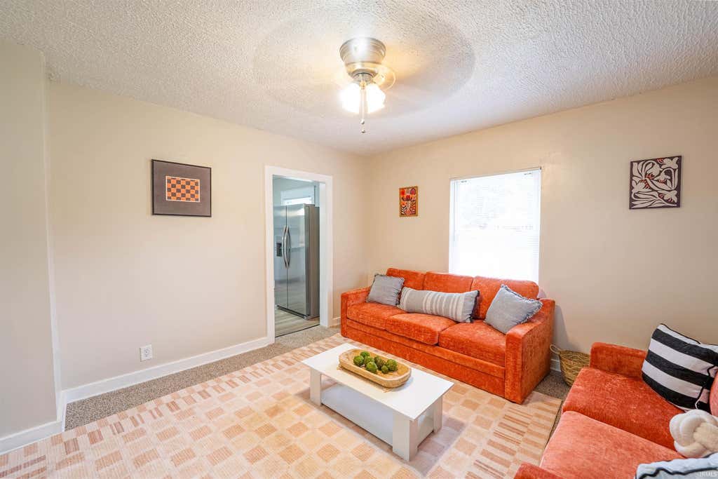 Photo of 2202 S Delawanda Avenue, Muncie, IN 47302 (MLS # 202634665)