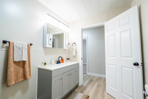 Tiny photo for 2202 S Delawanda Avenue, Muncie, IN 47302 (MLS # 202634665)