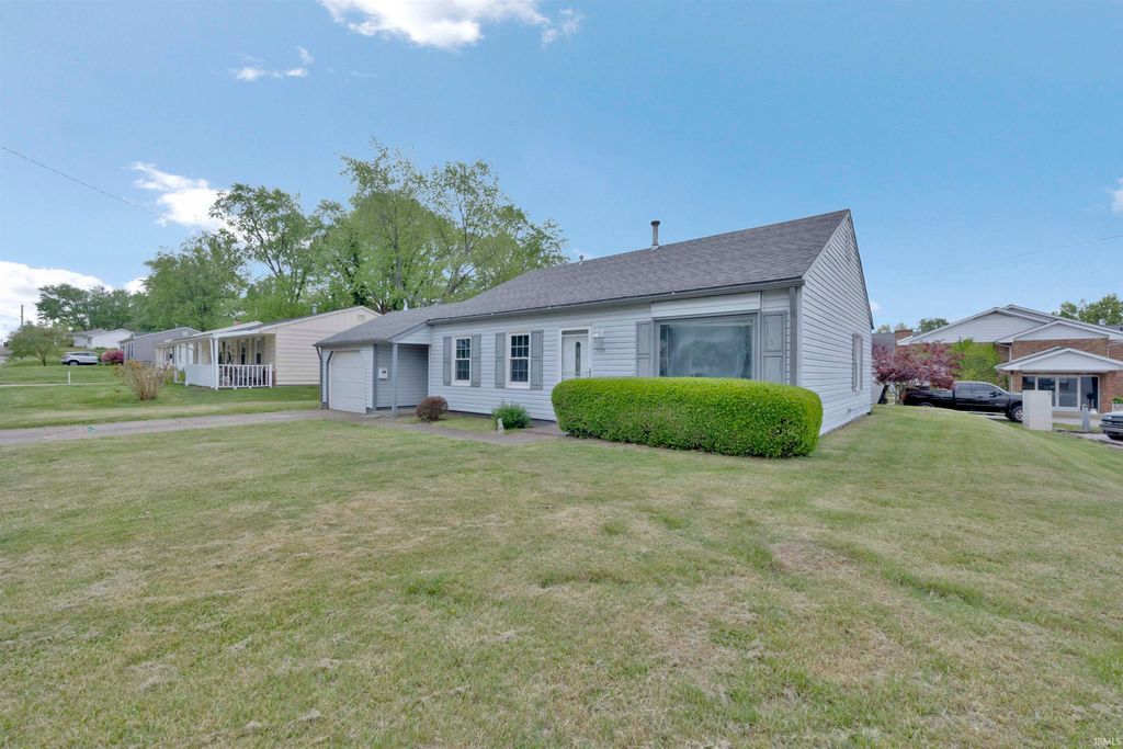Photo of 718 Concord Boulevard, Evansville, IN 47710 (MLS # 202614189)