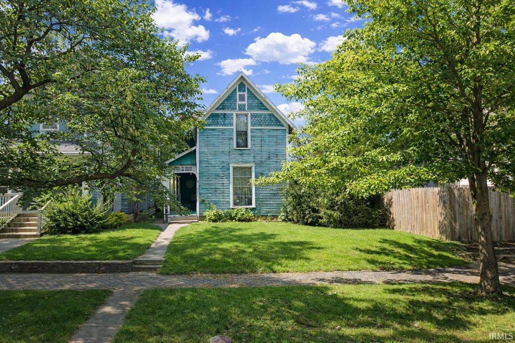 Photo of 222 E 5th Street, Peru, IN 46970 (MLS # 202602003)