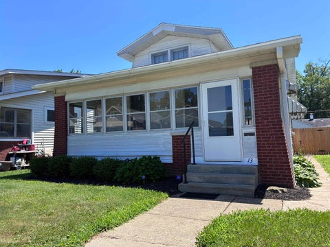 Tiny photo for 13 Wedeking Avenue, Evansville, IN 47711 (MLS # 202621468)