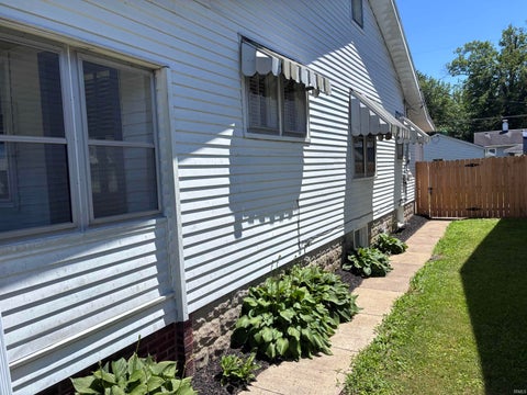 Tiny photo for 13 Wedeking Avenue, Evansville, IN 47711 (MLS # 202621468)