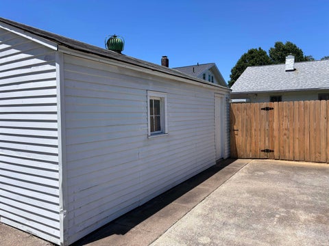 Tiny photo for 13 Wedeking Avenue, Evansville, IN 47711 (MLS # 202621468)