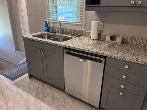 Tiny photo for 13 Wedeking Avenue, Evansville, IN 47711 (MLS # 202621468)