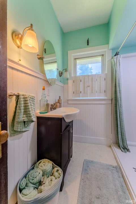Tiny photo for 5522 S Lincoln Boulevard, Marion, IN 46953 (MLS # 202627462)