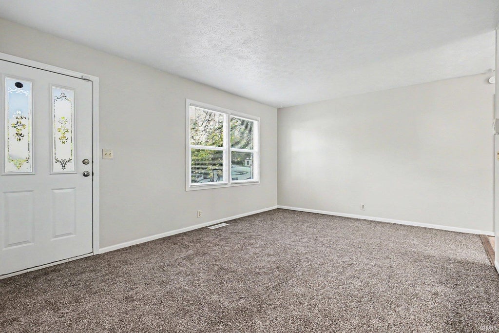 Photo of 23538 Rye Court, Elkhart, IN 46514 (MLS # 202630894)