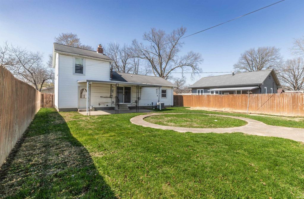 Photo of 1662 E Koch Avenue, Evansville, IN 47714 (MLS # 202609449)