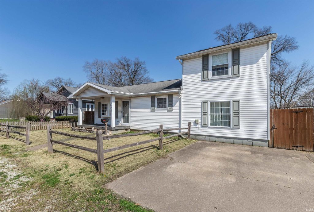 Photo of 1662 E Koch Avenue, Evansville, IN 47714 (MLS # 202609449)