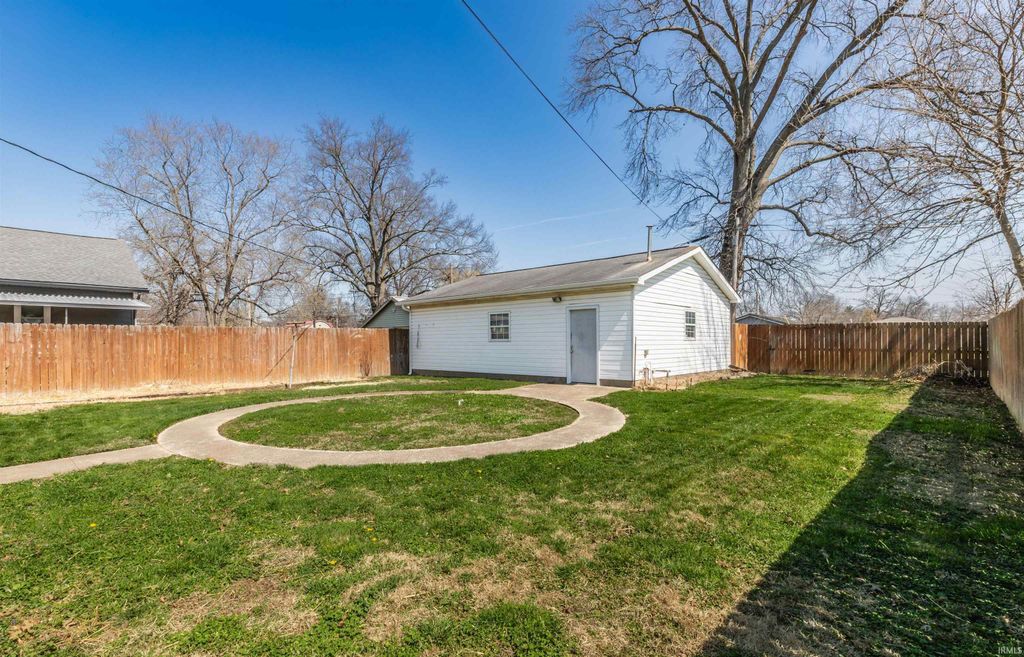 Photo of 1662 E Koch Avenue, Evansville, IN 47714 (MLS # 202609449)