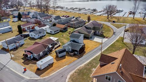 Tiny photo for 11846 W Lookout Drive, Monticello, IN 47960 (MLS # 202606799)