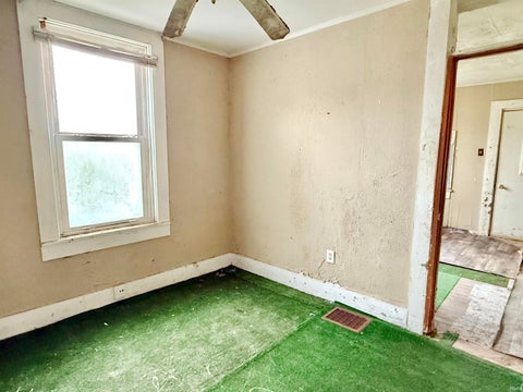 Tiny photo for 1327 S Harrison Street, Shelbyville, IN 46176 (MLS # 202627670)