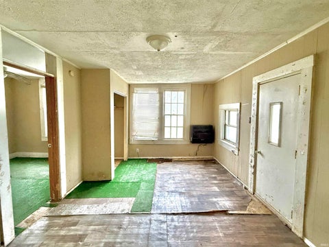 Tiny photo for 1327 S Harrison Street, Shelbyville, IN 46176 (MLS # 202627670)