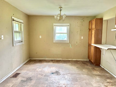 Tiny photo for 1327 S Harrison Street, Shelbyville, IN 46176 (MLS # 202627670)