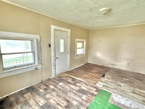 Tiny photo for 1327 S Harrison Street, Shelbyville, IN 46176 (MLS # 202627670)
