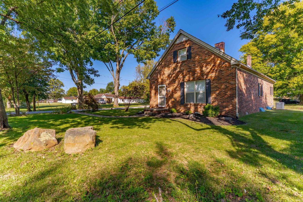 Photo of 2016 Theater Drive, Evansville, IN 47715 (MLS # 202547753)