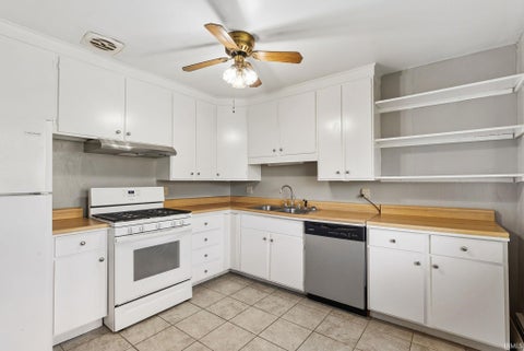 Tiny photo for 4611 Dutchess Lane, Fort Wayne, IN 46835 (MLS # 202643717)