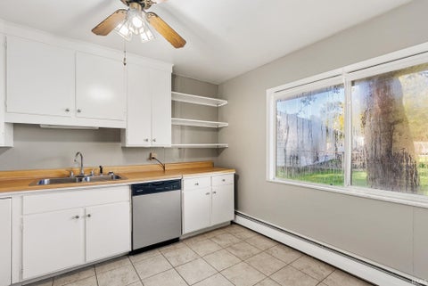 Tiny photo for 4611 Dutchess Lane, Fort Wayne, IN 46835 (MLS # 202643717)