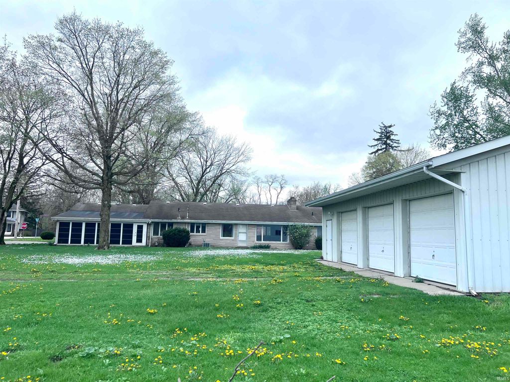 Photo of 66464 State Road 15, Goshen, IN 46526 (MLS # 202613853)