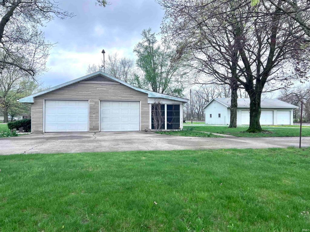 Photo of 66464 State Road 15, Goshen, IN 46526 (MLS # 202613853)
