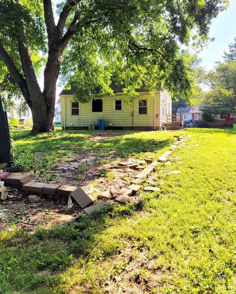 Tiny photo for 1109 20th Street, Logansport, IN 46947 (MLS # 202627023)