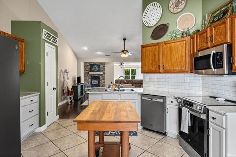 Tiny photo for 50 Rainbow Drive, Rossville, IN 46065 (MLS # 202616975)