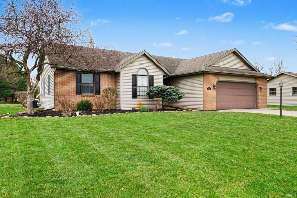 Photo of 17556 Shannon Avenue, Goshen, IN 46526 (MLS # 202613287)