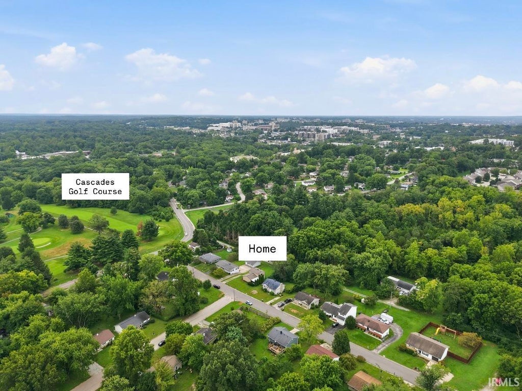 Photo of 831 W Briarcliff Drive, Bloomington, IN 47404 (MLS # 202634125)