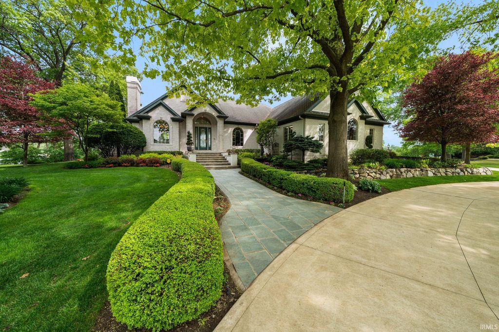 Photo of 13 Quail Island, Elkhart, IN 46514 (MLS # 202609050)