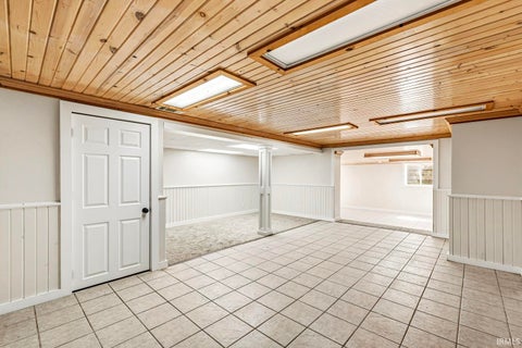 Tiny photo for 52020 Justine Drive, South Bend, IN 46628 (MLS # 202643823)