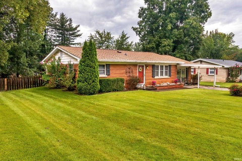 Photo of 31 W Bujey Drive, Evansville, IN 47710 (MLS # 202633064)