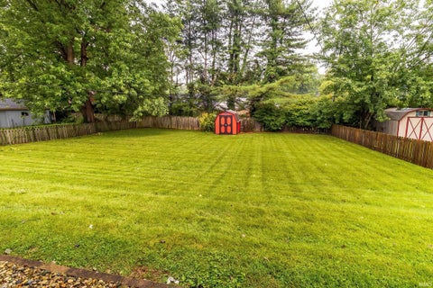 Tiny photo for 31 W Bujey Drive, Evansville, IN 47710 (MLS # 202633064)